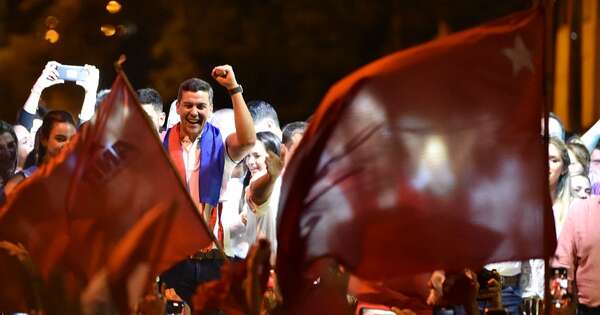 La Nación / A un año de la legitimación electoral de la ANR, a través de Santiago Peña