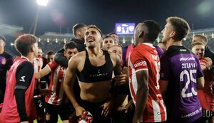 Versus / Estudiantes vence en penales a Boca y es finalista de la Copa de la Liga argentina