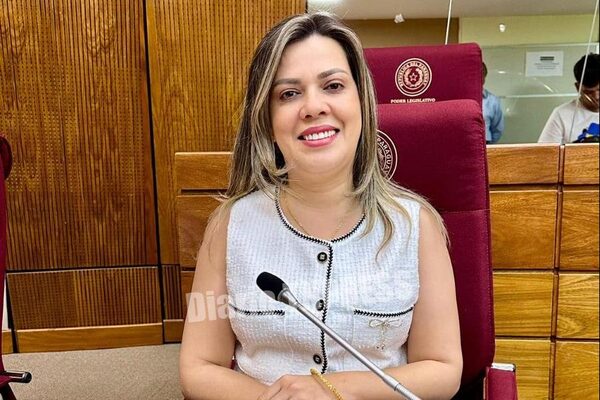 Los ZI intentan reinstalar a la destituida Sandra, mientras Liz Acosta ya se larga como candidata – Diario TNPRESS