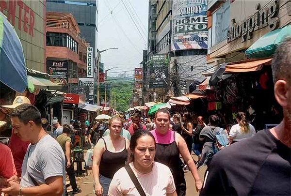 Actividad comercial sigue generando miles de empleos en Ciudad del Este | DIARIO PRIMERA PLANA