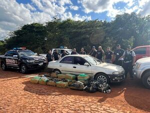 Alto Paraná: Delincuentes abandonan camioneta con media tonelada de marihuana - Megacadena - Diario Digital