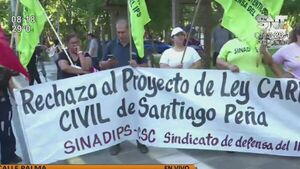 Manifestación frente al Panteón de los héroes por el día del trabajador - SNT