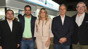 Brindis inaugural de Shell Bahía Mariscal López