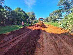 Guairá, Cordillera, Concepción y Ñeembucú recuperan la transitabilidad de sus caminos - .::Agencia IP::.