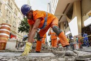 Día del Trabajador: para el empresario paraguayo, el trabajador es un costo, según economista - Economía - ABC Color