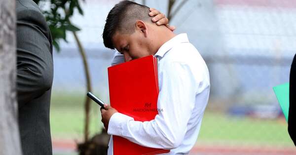 La Nación / Dificultad para conseguir trabajo puede llevar a la desvalorización de la persona, advierten