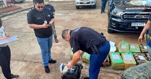 La Nación / Confiscan un vehículo y más de 400 kg de droga