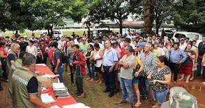 La Nación / “Vamos a llegar a la mayor cantidad posible de títulos en este gobierno”