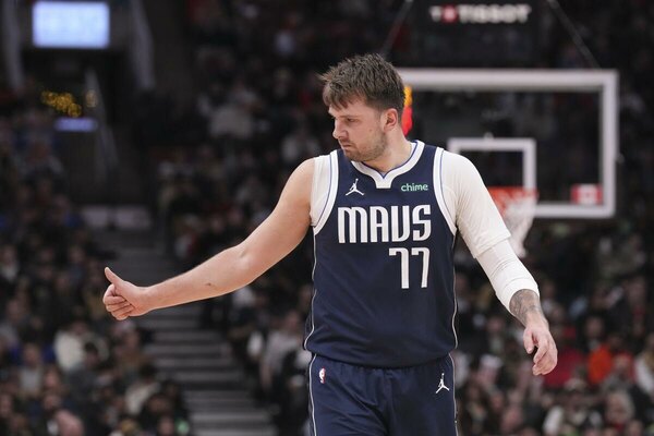 Versus / Mavericks ponen contra la pared a los Clippers