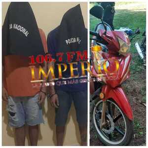 Tras rápida acción policial, recuperan motocicleta y detienen a dupla de asaltantes - Radio Imperio 106.7 FM
