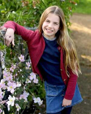 Los príncipes de Gales felicitan a Charlotte por sus 9 años con una postal captada por Kate Middleton - Gente - ABC Color