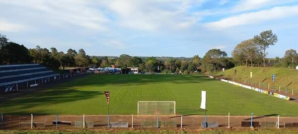 Por deuda de Gs. 15 millones, embargan estadio del Club Independiente de Obligado