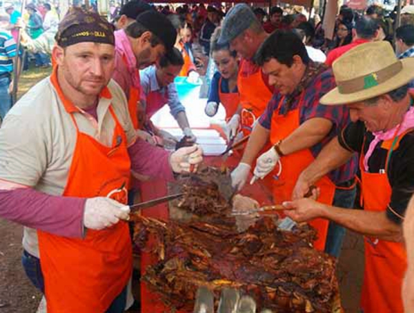 Todo listo para la Comilona de Teletón en la Gobernación - La Clave