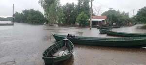 Lluvias aumentarían caudal del río Tebicuary y afectarían a más familias en Villa Florida  - Nacionales - ABC Color