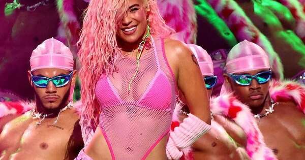 La Nación / Por temporal reprograman show de Karol G para el viernes