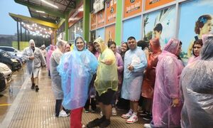 (VIDEO). Fans de la “Bichota” tienen que lockearse y poner a secar su outfit para mañana