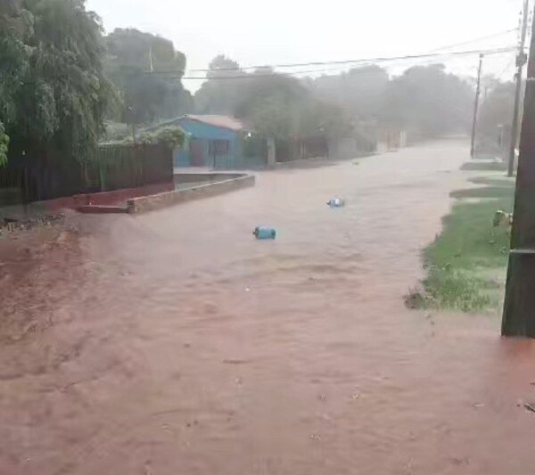 Municipalidad insta a evitar "zonas con mayor afluencia de raudales", pero no indica cuáles son los puntos críticos - San Lorenzo Hoy