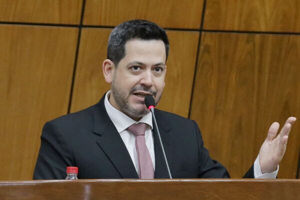 Llamarán concurso para 50 vacancias en la Cámara de Diputados - ADN Digital