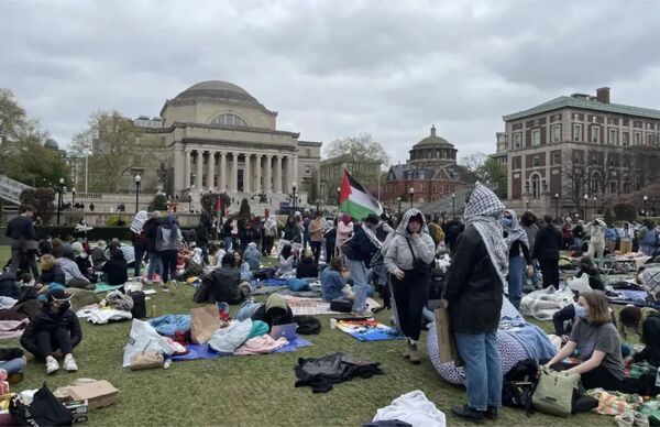 «Gran Oportunidad»: Irán ofrece becas a estudiantes que fueron expulsados de sus universidades en EEUU y Europa
