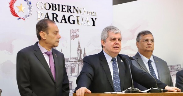 Llanes y Riera lanzan un salvavidas a Barchini en medio de la guerra narco y el hacinamiento en las cárceles