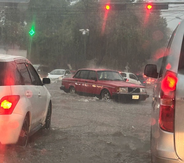 Lluvia obliga a aminorar la marcha y hace lento ingreso a capital - La Tribuna