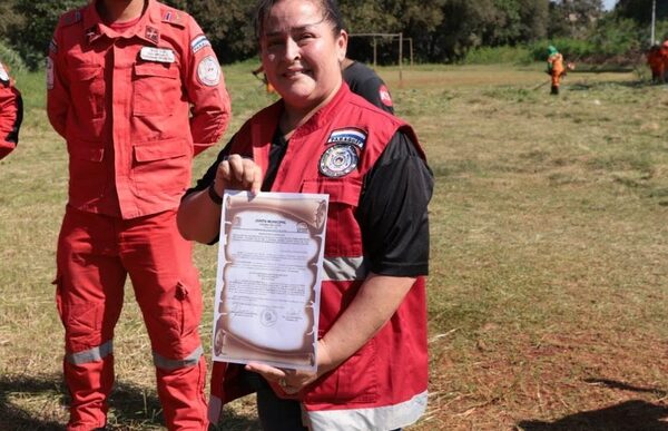 Cuerpo de Bomberos de Ciudad Nueva recibe documento de terreno para construir edificio – Diario TNPRESS