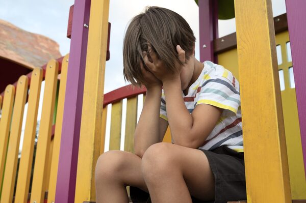 Cuidando a nuestros niños y adolescentes: Estrategias para prevenir y combatir el acoso escolar - .::Agencia IP::.