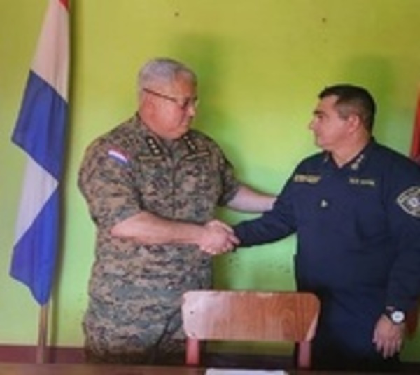 Apartan de su cargo a director de Policía de Itapúa - Paraguay.com