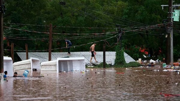 Inundaciones en Brasil: más de 40 muertos y hay una alerta roja por intensas lluvias