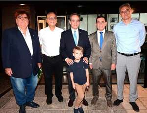 La Fundación Paraguaya realizó una recepción en el marco de su asamblea general - Sociales - ABC Color