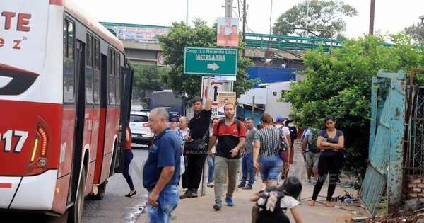 La Nación / Empresarios extranjeros tienen interés en invertir en transporte