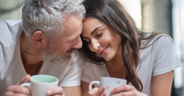 La Nación / Las personas entre 45 y 49 años son las más satisfechas con su vida sexual, según estudio
