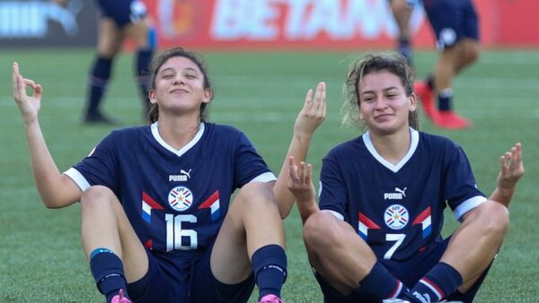 Fukumoto, feliz por la clasificación albirroja al Mundial de Colombia