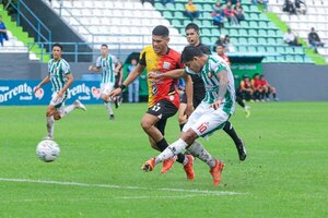 Versus / Rubio Ñu consigue ganar con un agónico gol de Pablo Velázquez