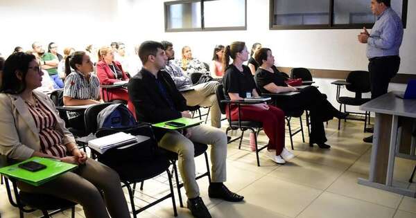La Nación / Revelan la brecha digital entre docentes paraguayos