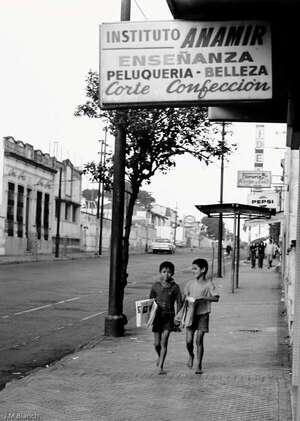 El espejo histórico: La prensa como voz de los trabajadores en la lucha contra la injusticia en Paraguay - Cultural - ABC Color