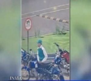 Dos detenidos tras intento robo de motocicleta - Paraguay.com