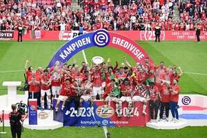 El PSV culmina su vigésimo quinta liga neerlandesa - Fútbol Internacional - ABC Color
