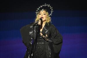 Madonna hace vibrar a Copacabana con un concierto épico ante casi dos millones de personas - Unicanal