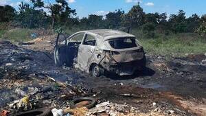 Encuentran auto incinerado: ¿es el que usaron los matones para ir a masacrar a “Gringo”?