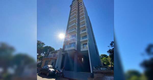 Diario HOY | Ladrones entraron a robar en un edificio del centro de Encarnación