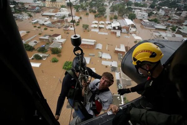 Catástrofe en Brasil: aumentó a 66 el saldo de muertos por las inundaciones