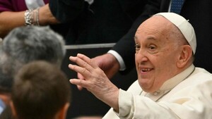 El Papa afirma que la familia cristiana está amenazada