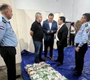 Una tonelada de cocaína habría burlado 3 controles en el aeropuerto - Paraguay.com