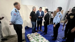 Una tonelada de cocaína burló 3 controles en el aeropuerto - Noticias Paraguay