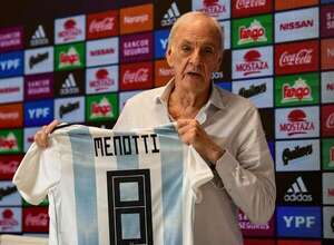 César Menotti, el adiós a un histórico del fútbol argentino - Fútbol Internacional - ABC Color