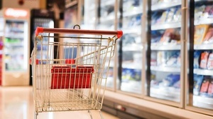 Precios en supermercados de Paraguay alarman a pareja australiana