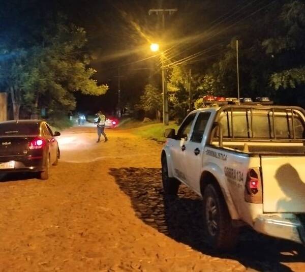 Fue detenido: arriero enfurecido que baleó al rollo y mató a uno en plena calle sería un suboficial de Policía