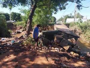 Ñu Pora: Vecinos exigen nuevo puente tras promesas incumplidas » San Lorenzo PY