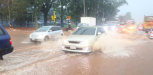 M谩s de 2.700 familias resultan afectadas por las inundaciones en el sur de Paraguay - Revista PLUS